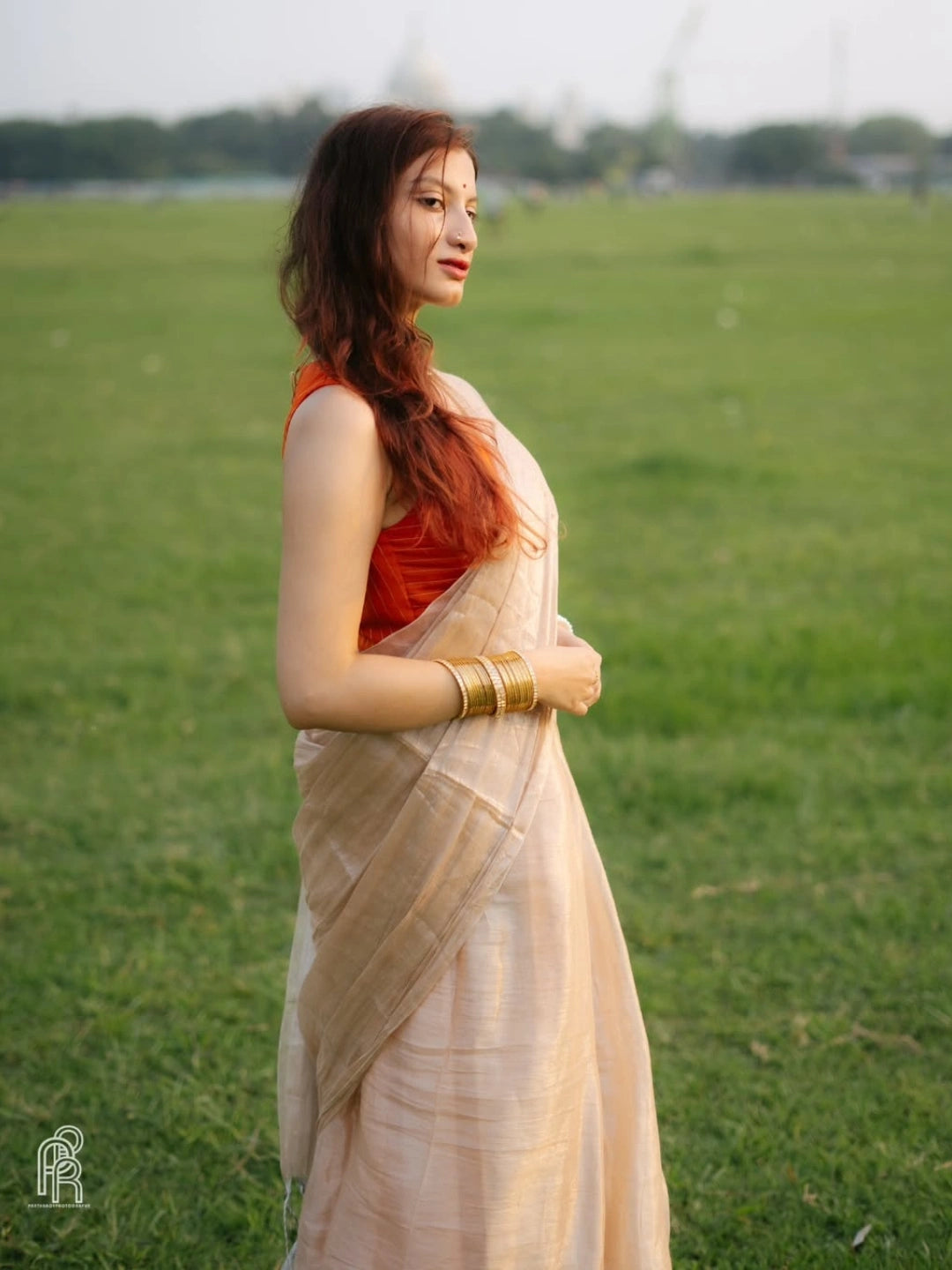Creamy Glow | Ivory Handloom Tissue Saree.