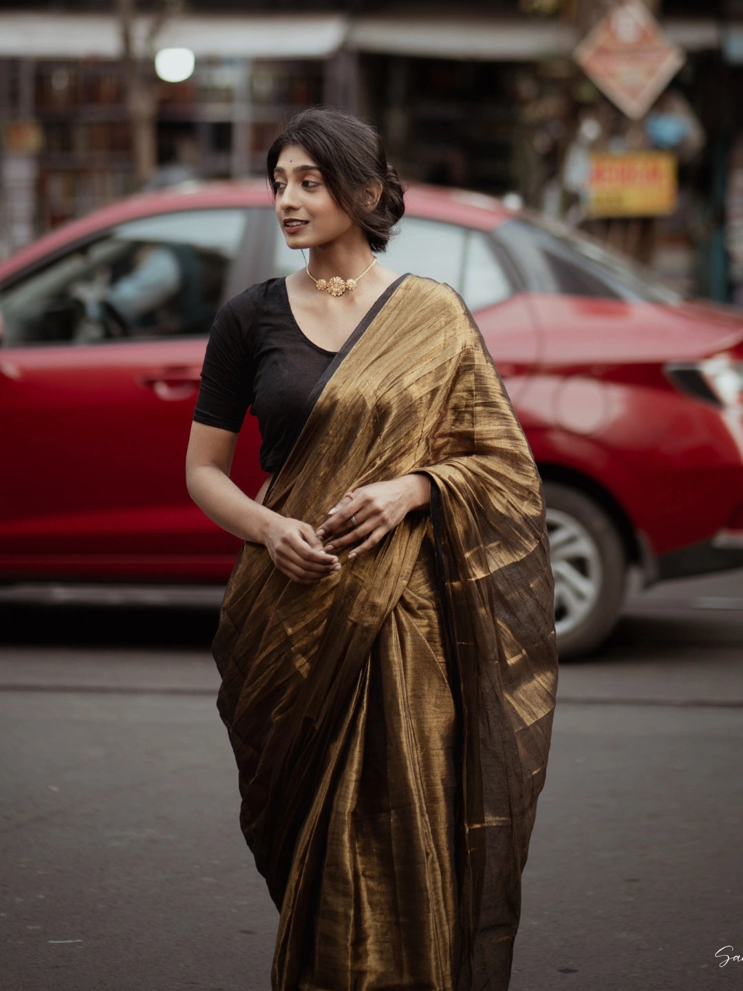 Swarnika | Gold Handloom Tissue Saree