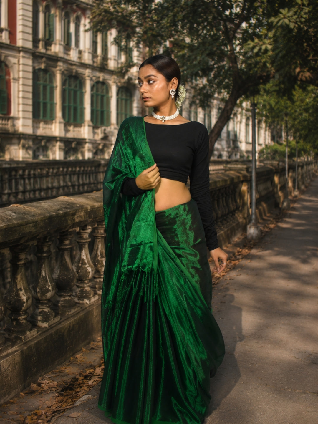 Aakar Bottle Green Handloom Tissue Saree for Women | Lightweight Shimmer Saree with Unstitched Blouse Piece | Festive Wedding Partywear Saree