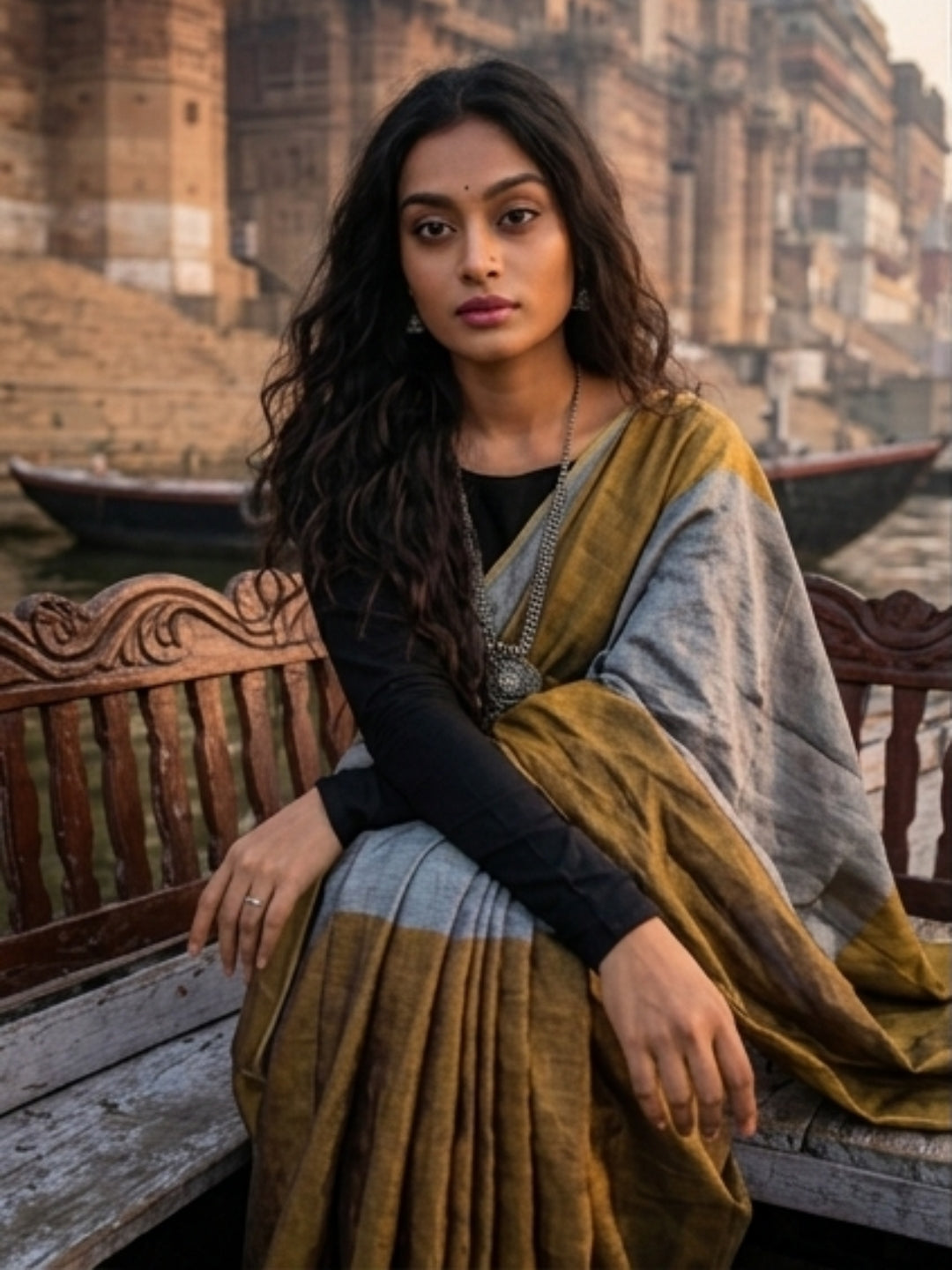 Swarna Chaand | Gold & Silver Handloom Tissue Saree
