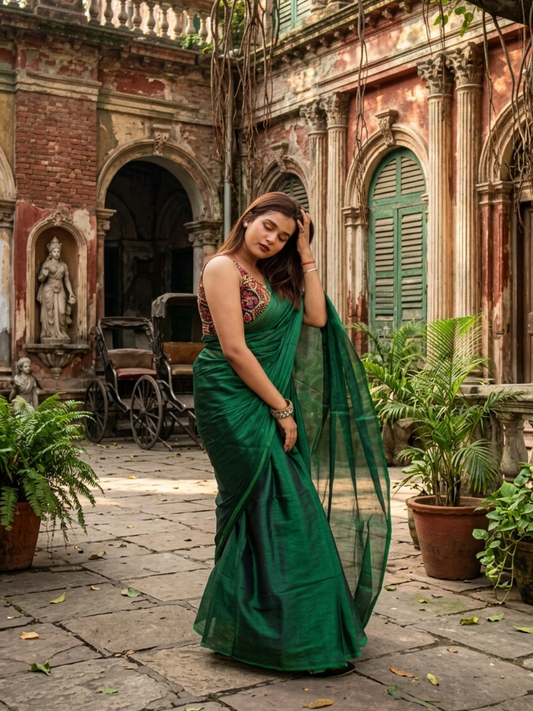 Aakar Hara Noor | Bottle Green Handloom Tissue Saree