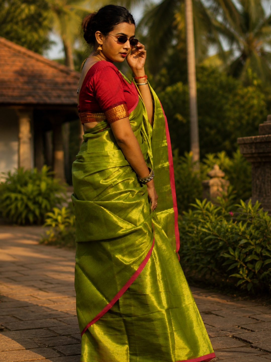 Aakar Virana | Green Handloom Tissue Saree