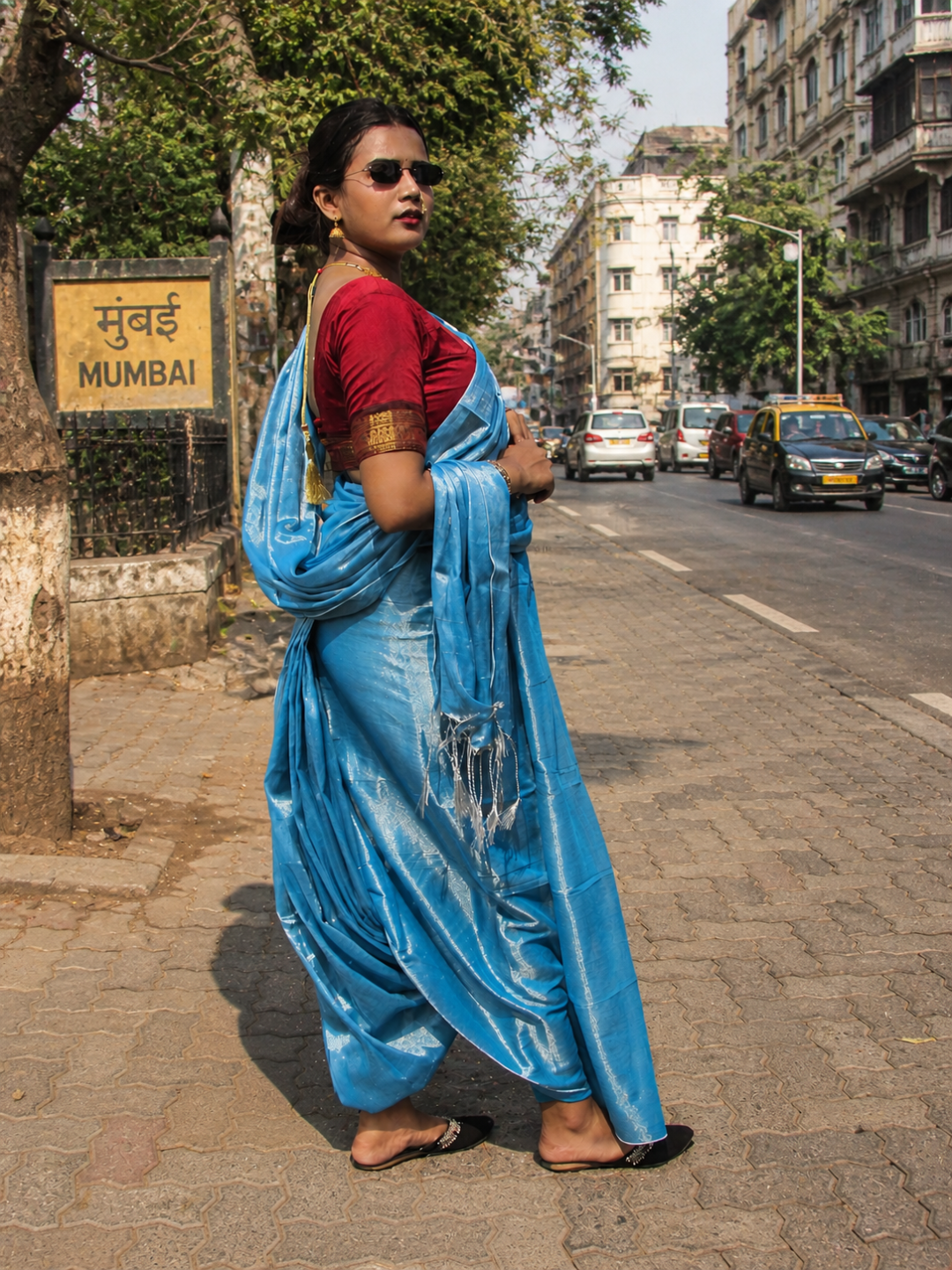 Aakar Aqua Bloom | Ocean Blue Handloom Tissue Saree