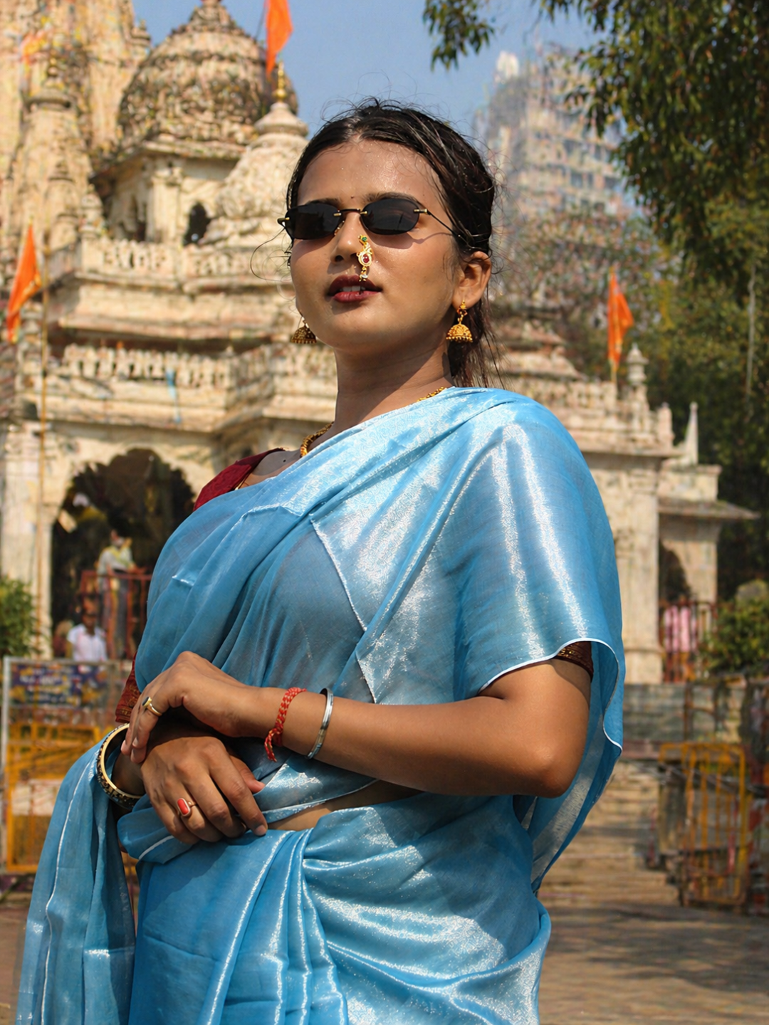 Aakar Aqua Bloom | Ocean Blue Handloom Tissue Saree