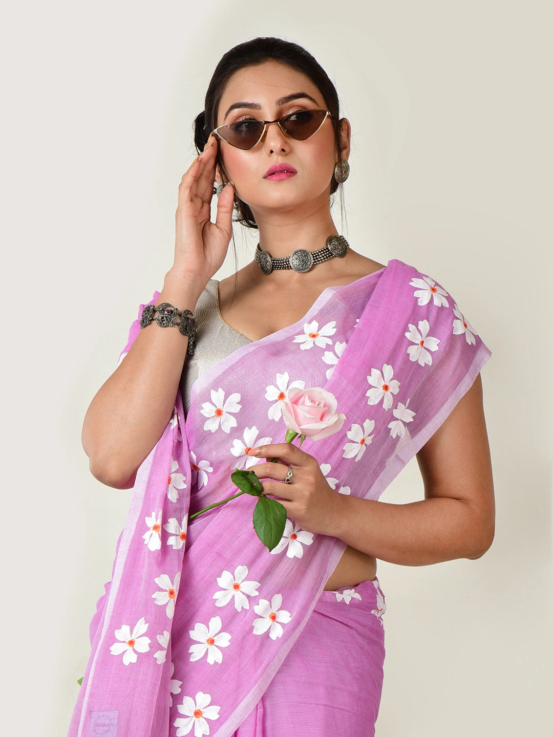 Gulabi Shaam | Dusty pink Handloom Cotton Saree with Delicate Handcrafted Floral Art