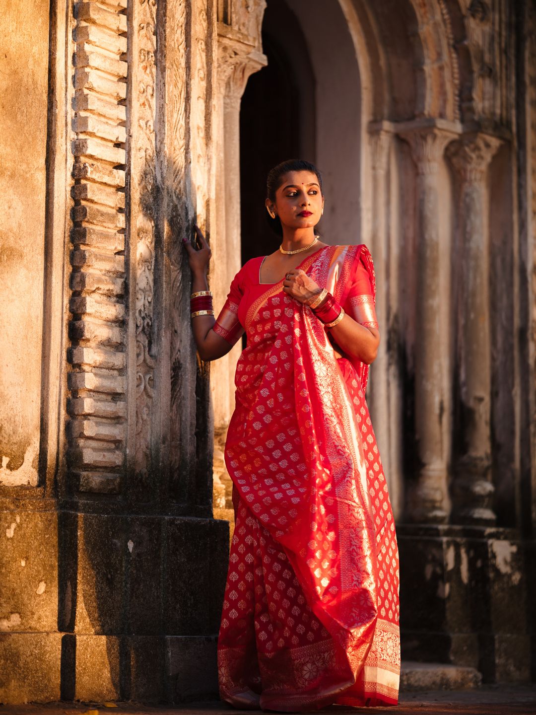 Laal Shringar | Red Handloom Banarsi Saree