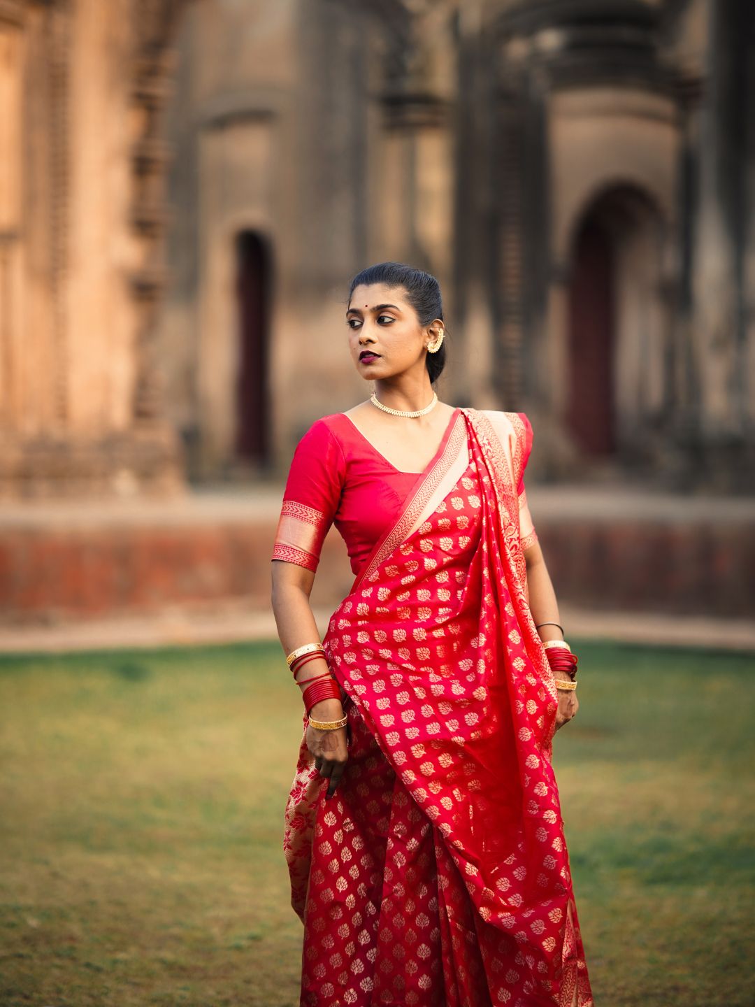 Laal Shringar | Red Handloom Banarsi Saree