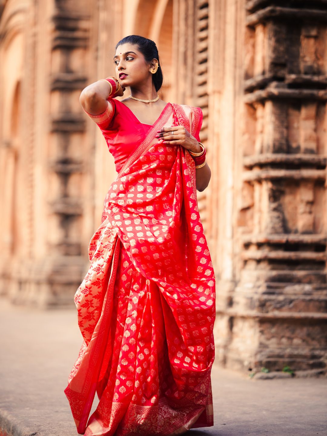 Laal Shringar | Red Handloom Banarsi Saree