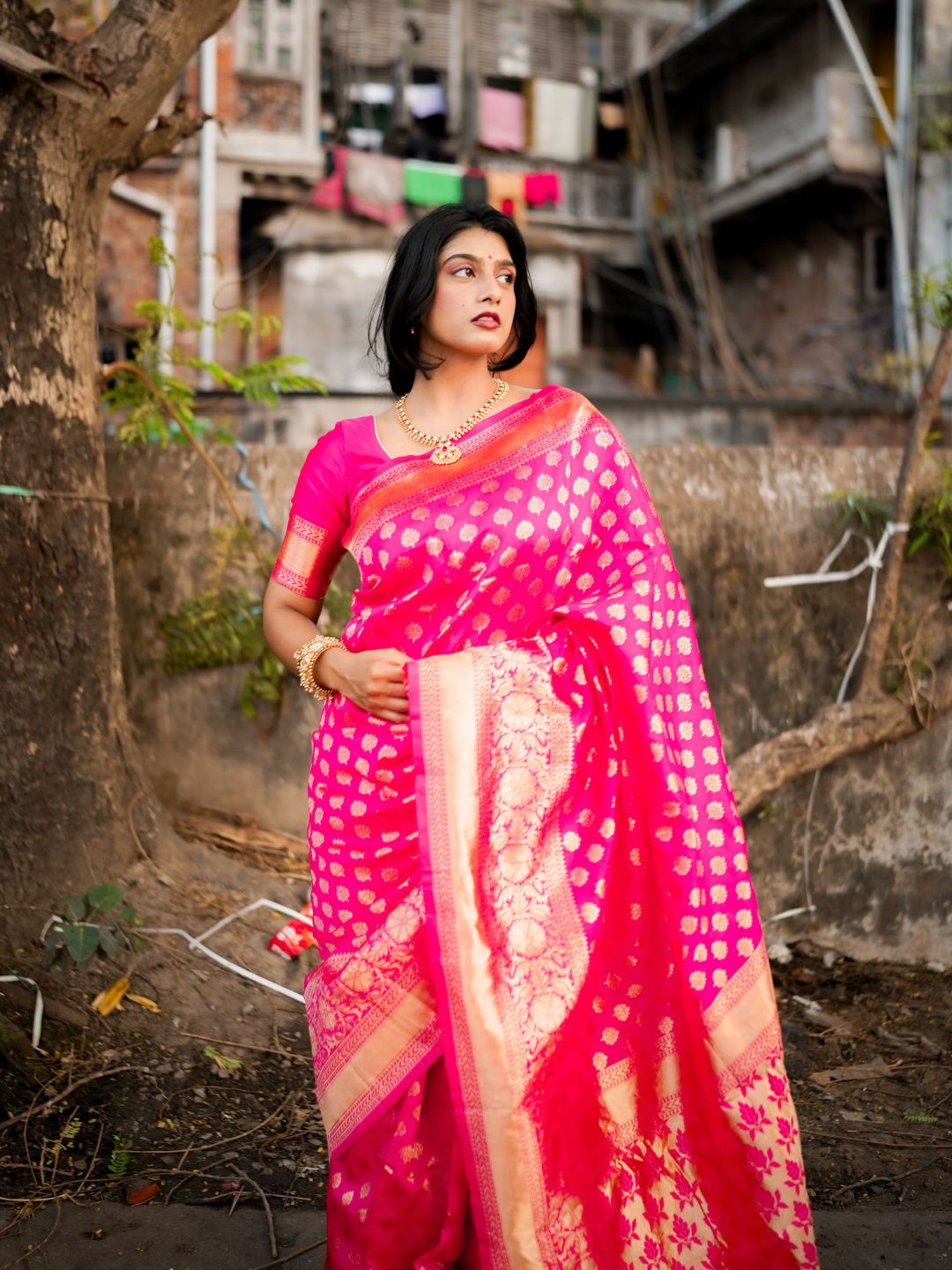 Gulabi Angan | Pink Handloom Banarsi Saree