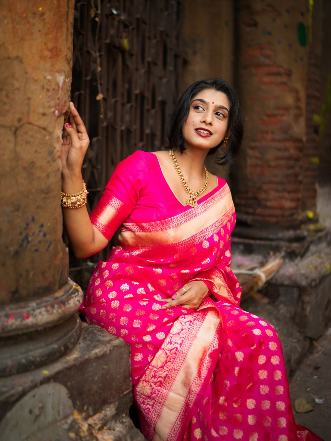 Gulabi Angan | Pink Handloom Banarsi Saree