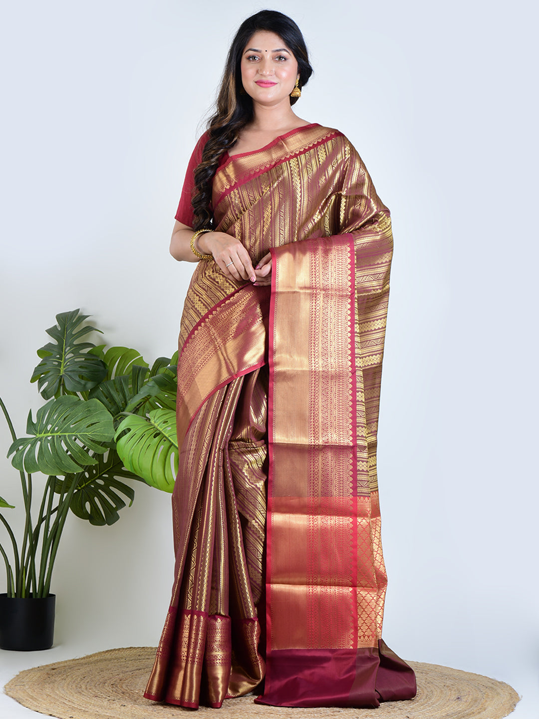 Maroon Majesty | Gold & Maroon Banarasi Tissue Saree
