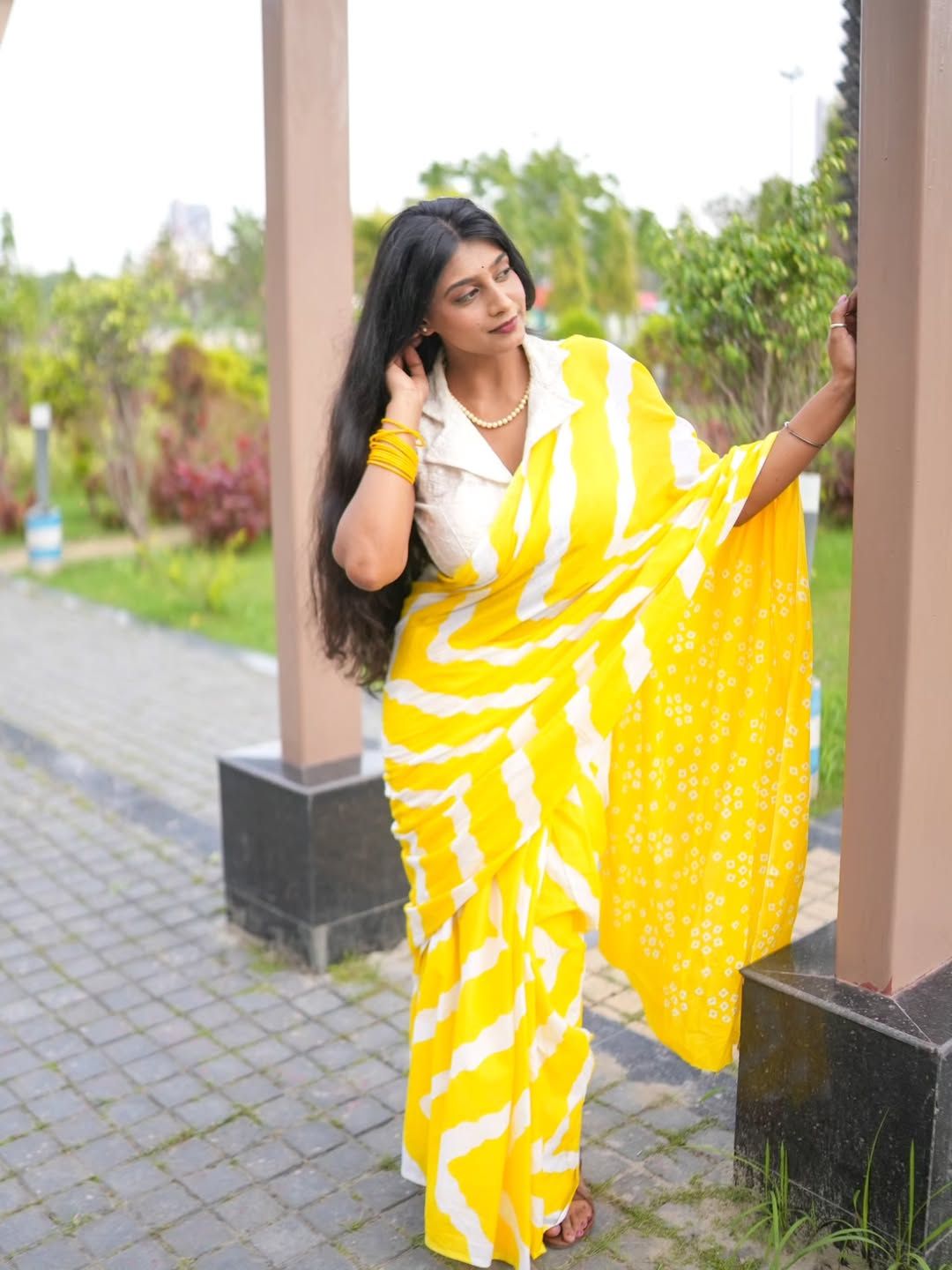 Sunehri Dhaara| Yellow Handloom Cotton Saree