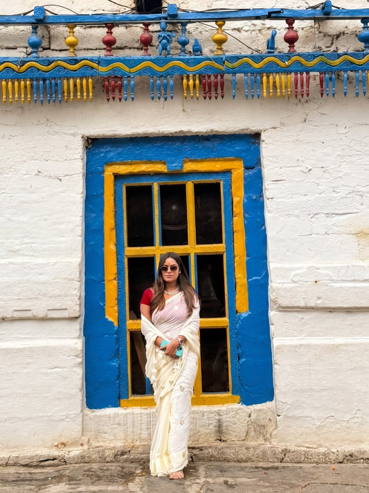 Aakar Withe Cotton Saree with Tasseled Pallu