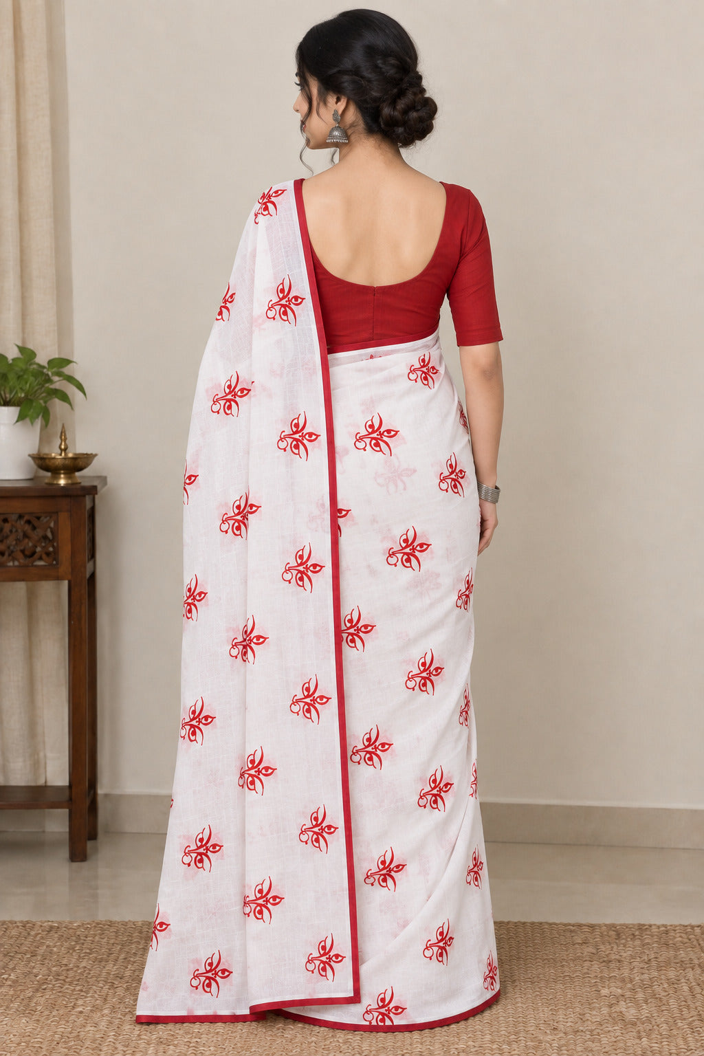 Aakar White Durga Eye Bloom Zari-Border Saree